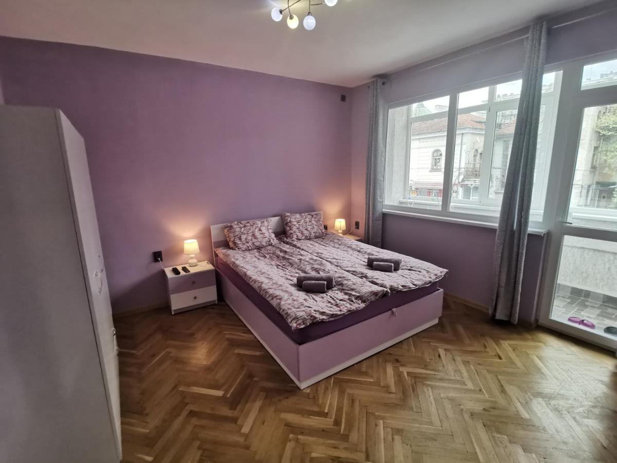 Апартамент За Нощувка, Център! Stara Zagora Ngoại thất bức ảnh